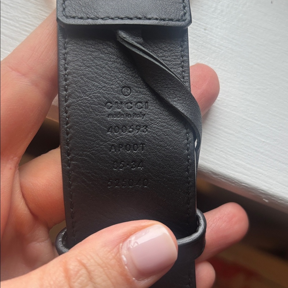 Gucci Black Belt with Gold GG Emblem - Picture 7 of 7